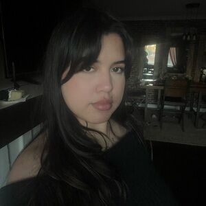 Meet your Posher, Adamaris